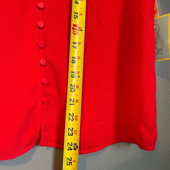 NWT CeCe Sz Small Women’s Short Sleeve V-neck Red Button Blouse Top Ret $69! - Picture 7 of 8